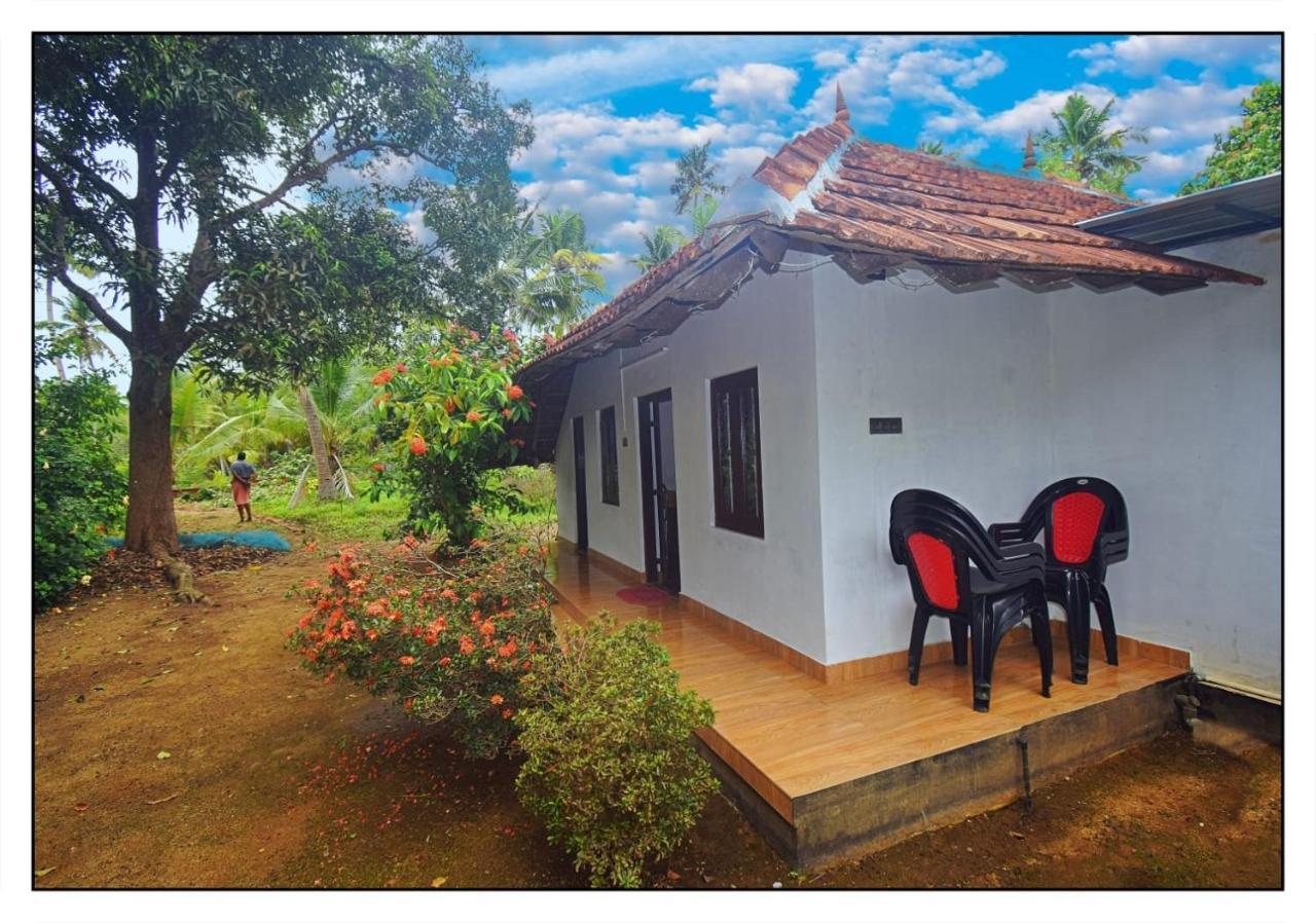 Munroe Inn Homestay Kollam Buitenkant foto